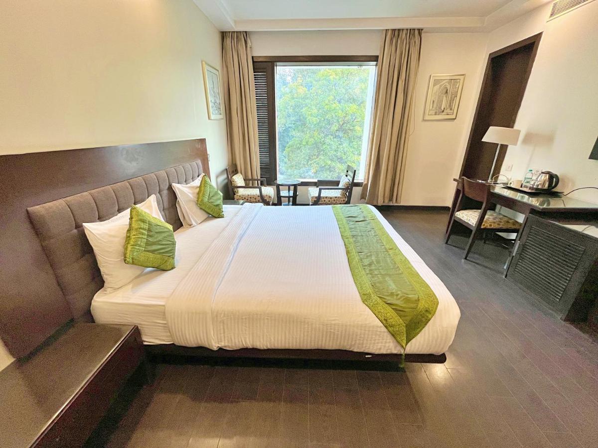 Amber Inn By Orion Hotels Nueva Delhi Exterior foto