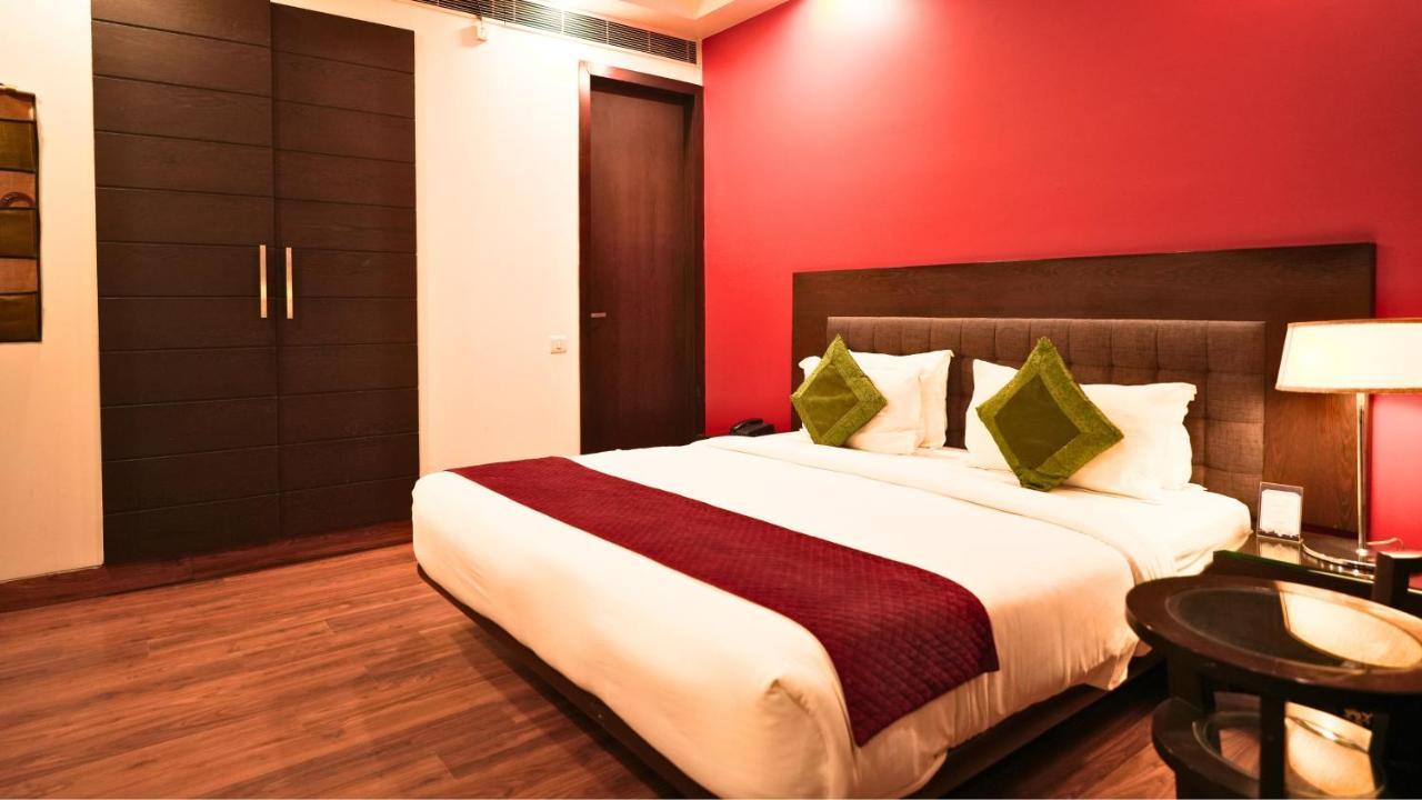Amber Inn By Orion Hotels Nueva Delhi Exterior foto