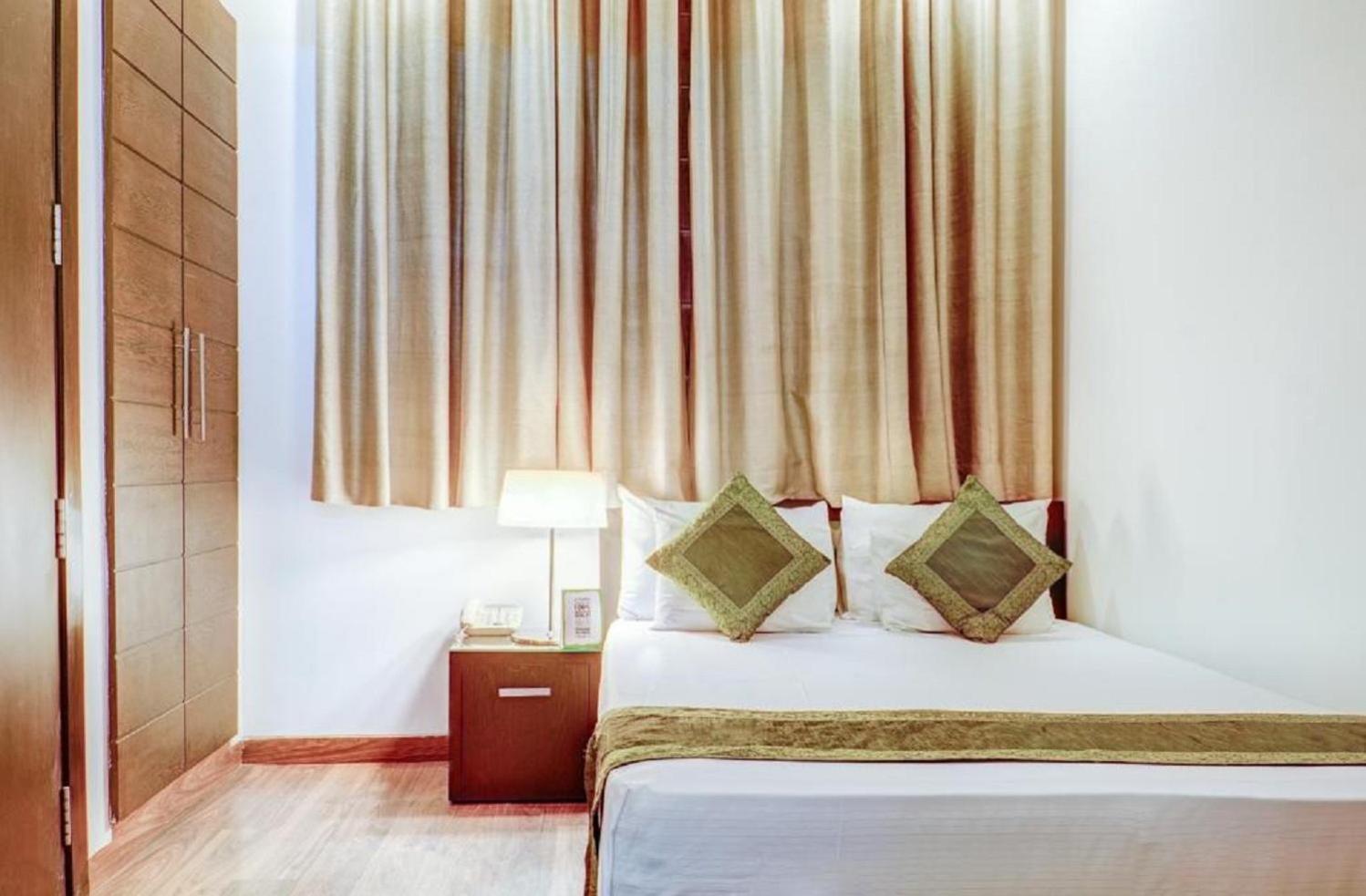 Amber Inn By Orion Hotels Nueva Delhi Exterior foto