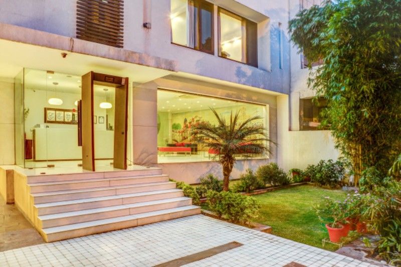 Amber Inn By Orion Hotels Nueva Delhi Exterior foto